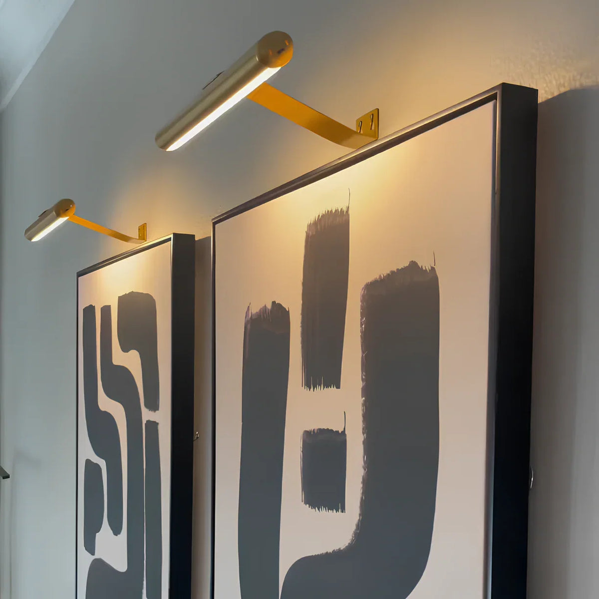 Rotatable Wireless LED Wall Light