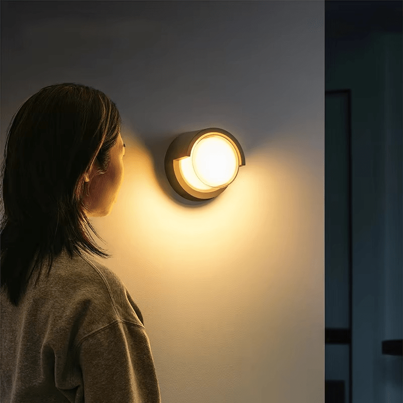Modern Outdoor LED Wall Light